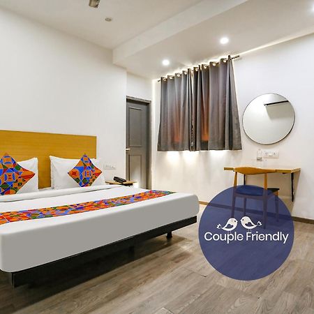 Fabhotel Vat - Meera Bagh Delhi  Exterior photo