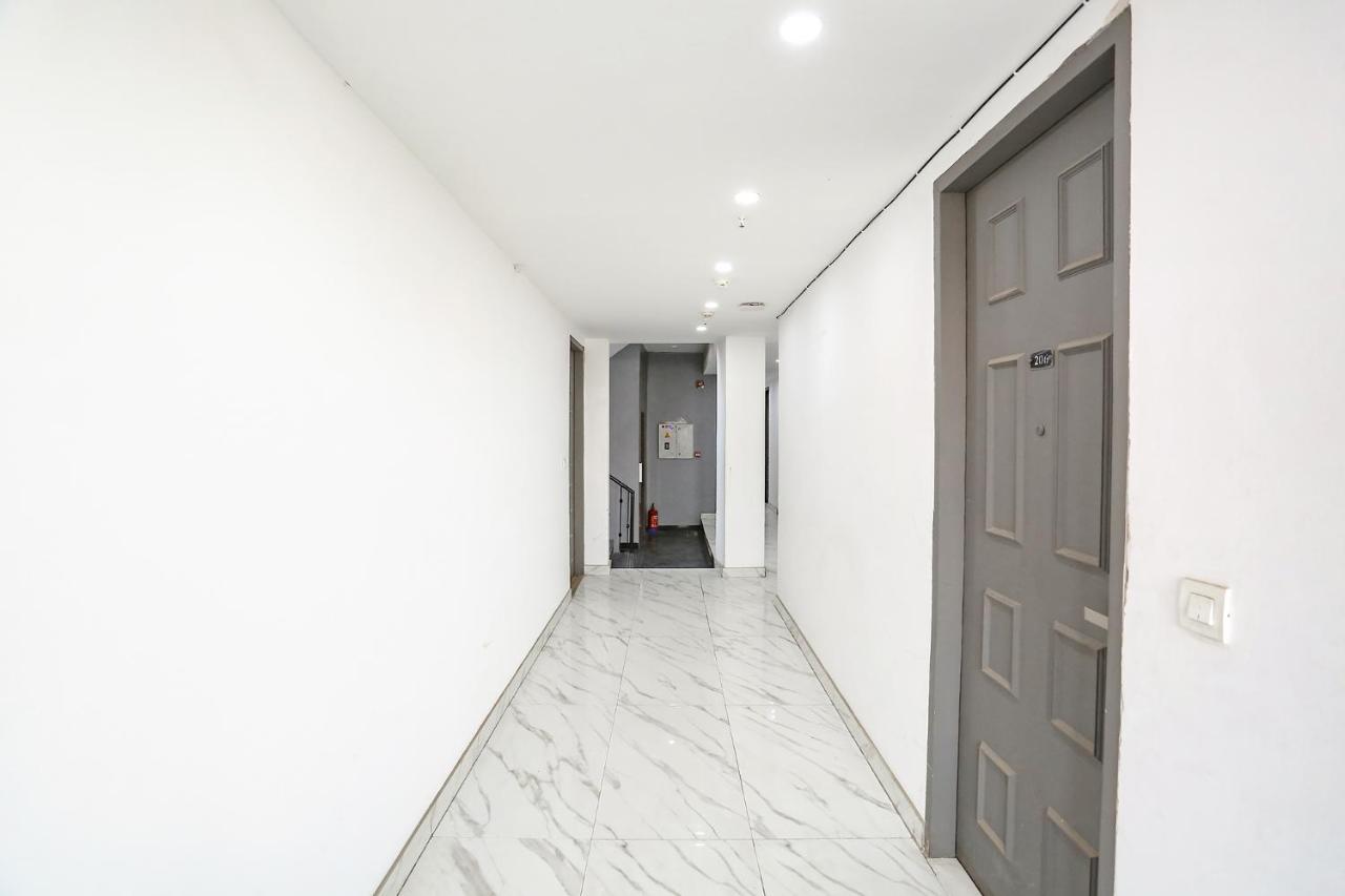 Fabhotel Vat - Meera Bagh Delhi  Exterior photo