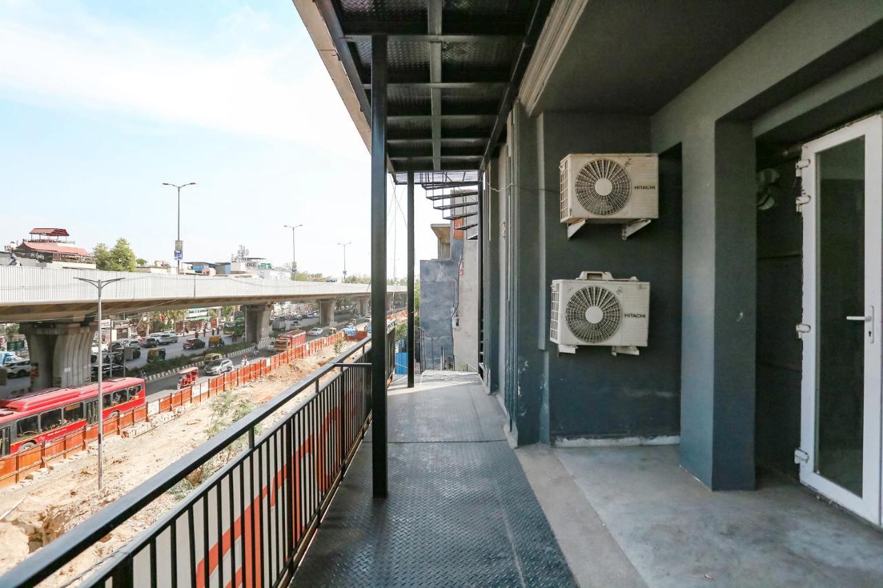 Fabhotel Vat - Meera Bagh Delhi  Exterior photo