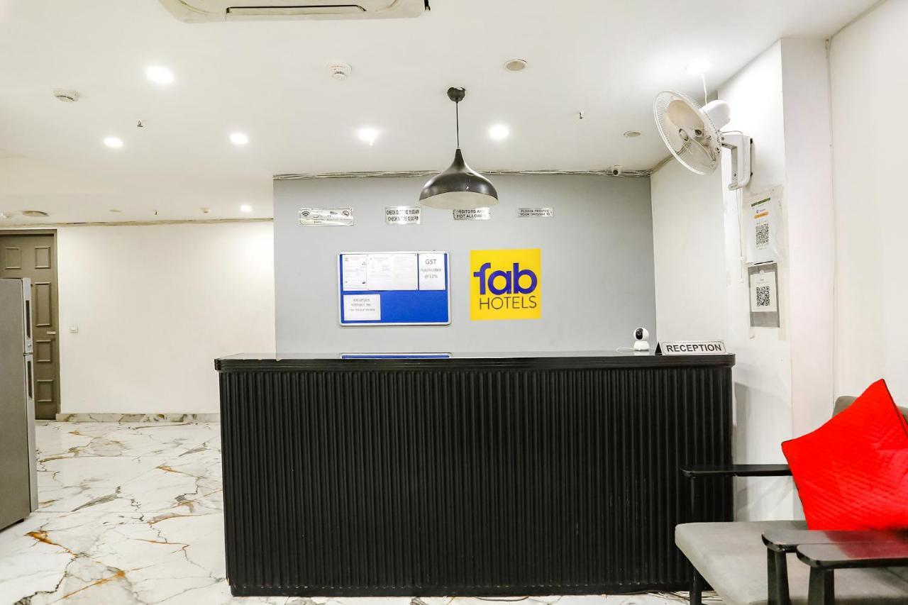 Fabhotel Vat - Meera Bagh Delhi  Exterior photo